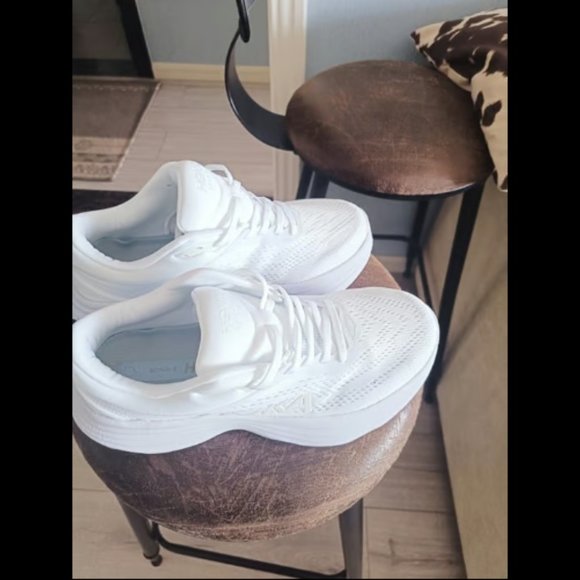 Hoka Bondi 8 - Picture 3 of 5